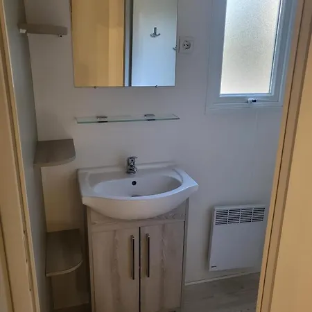 Mobile 4 Pers Dans Camping 5* Camping Fréjus